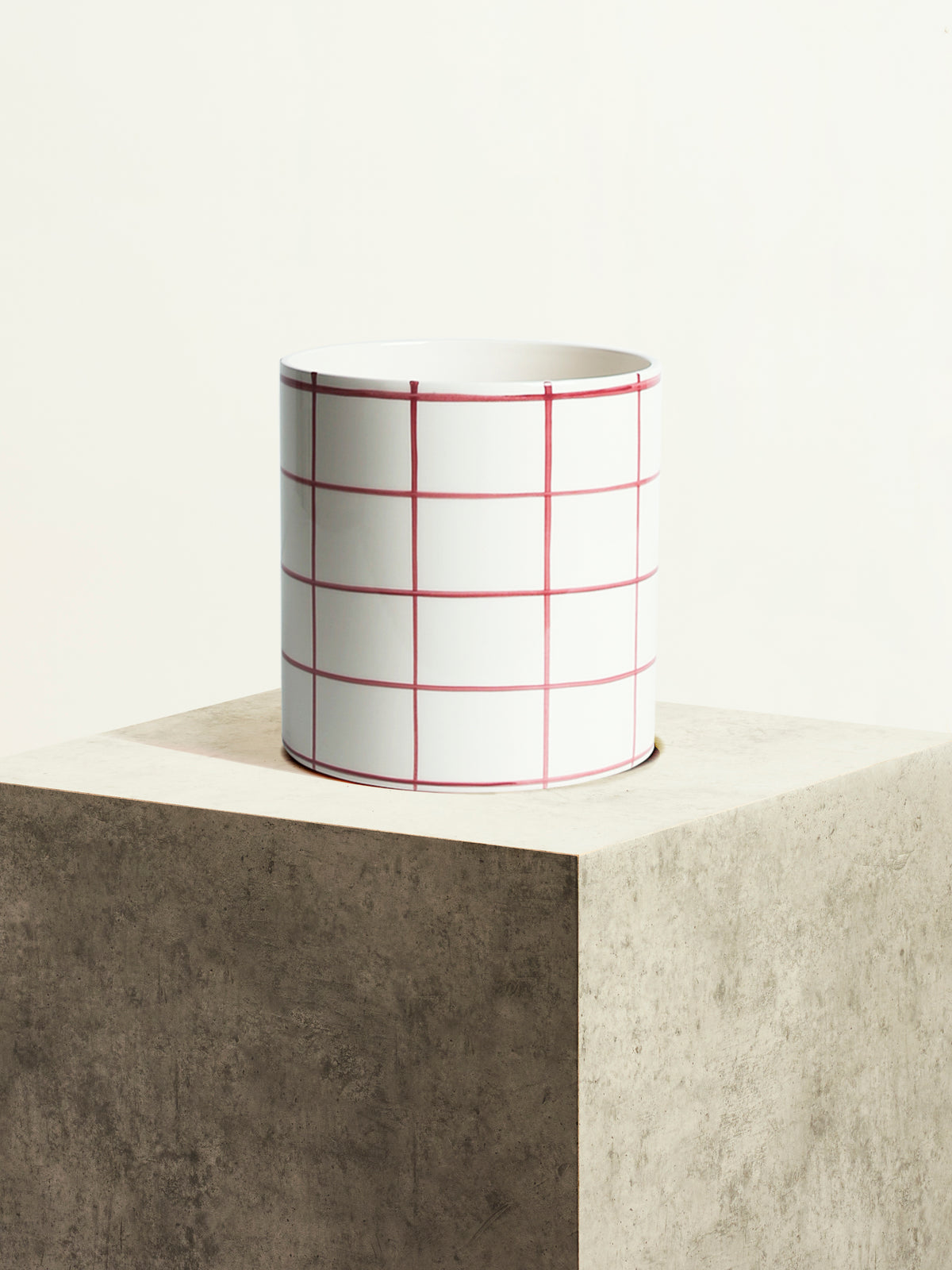 Chequered Ceramic Pot - Blackcurrant Sorbet - 18 cm