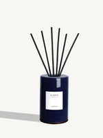 Diffuseur Le Poète, cloche en céramique bleu marine et tiges de rotin