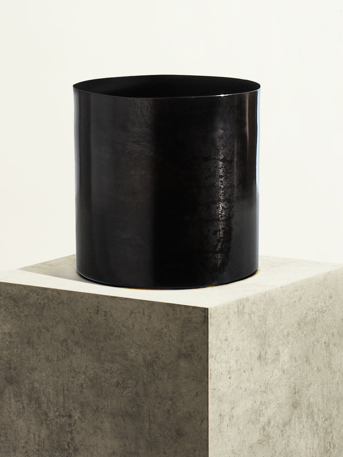 Matt Metal Pot - Graphite Black - 24 cm